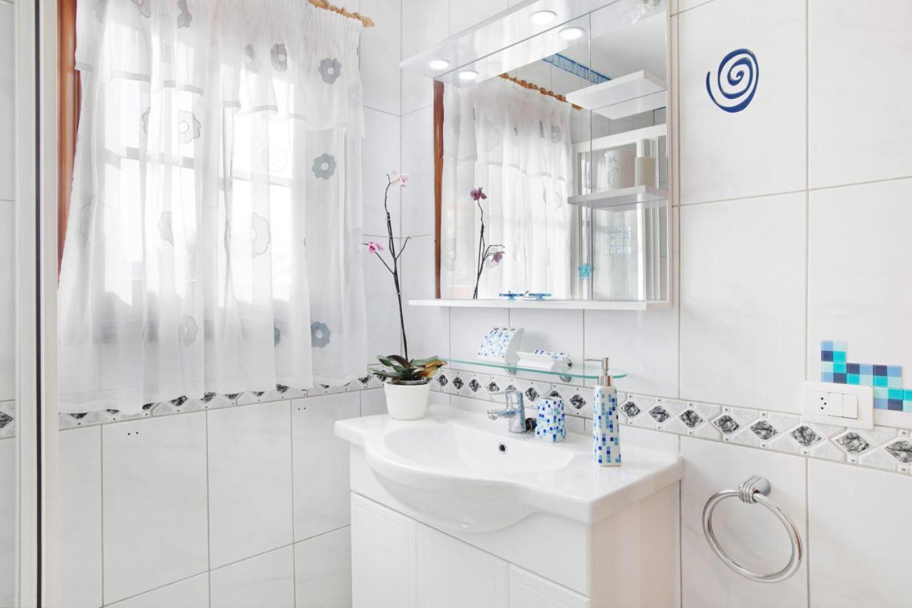 Petite Paradise Apartment *